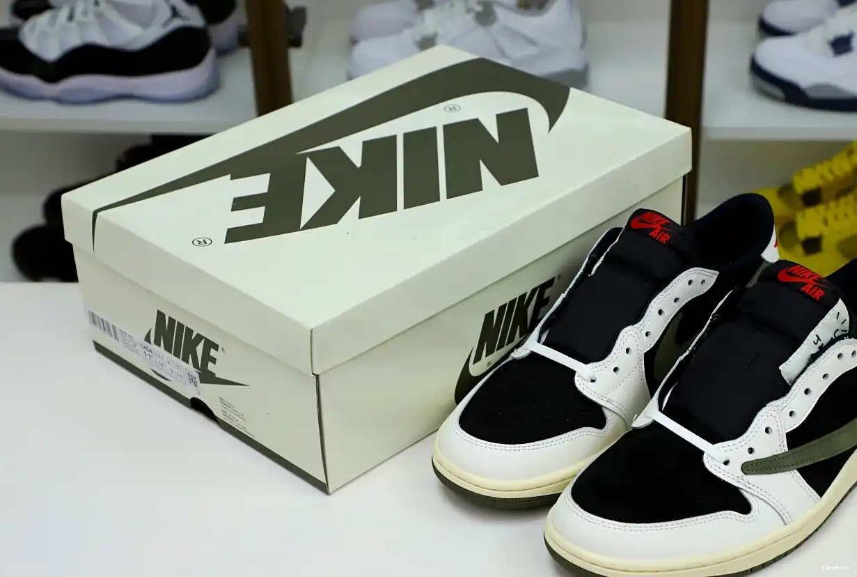 TRAVIS JORDAN SCOTT “Olive” LOW AIR 1 OG X NIKE 0503